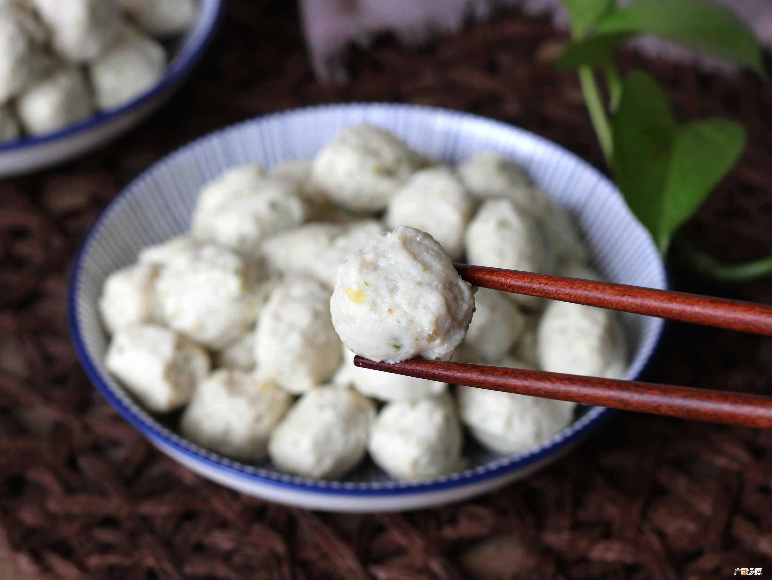手把手教你做鱼肉丸 鱼肉丸怎么做好吃又简单