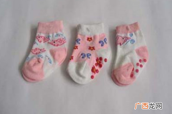 婴儿袜子如何选择最好