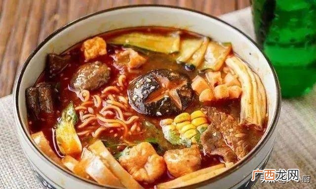 夜晚最挣钱的地摊小吃 创业小吃摊做什么好