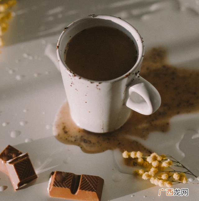 4万转了奶茶店亏死了 5万能开奶茶店吗