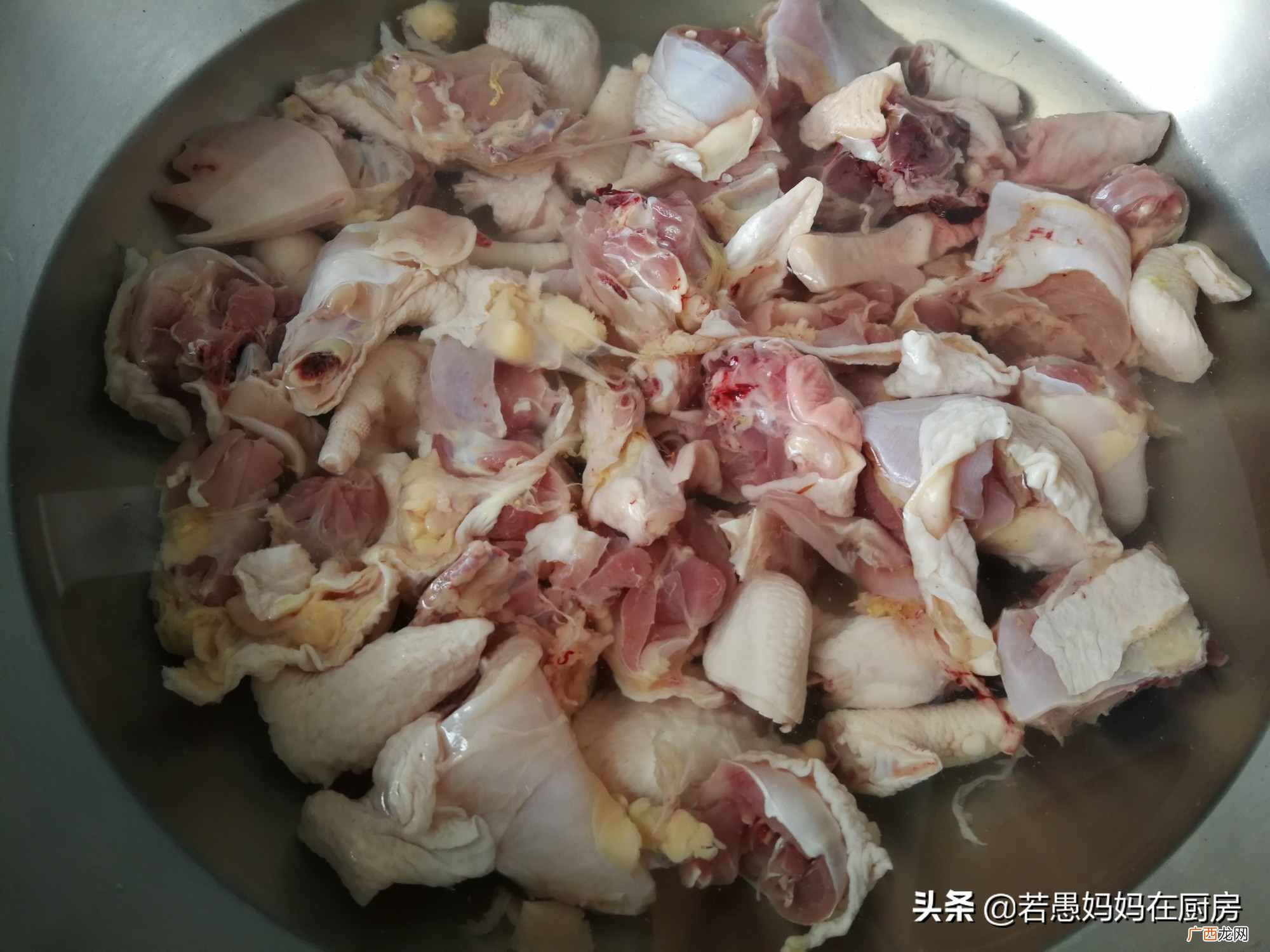 正宗海南椰子鸡的做法 椰子鸡的做法步骤