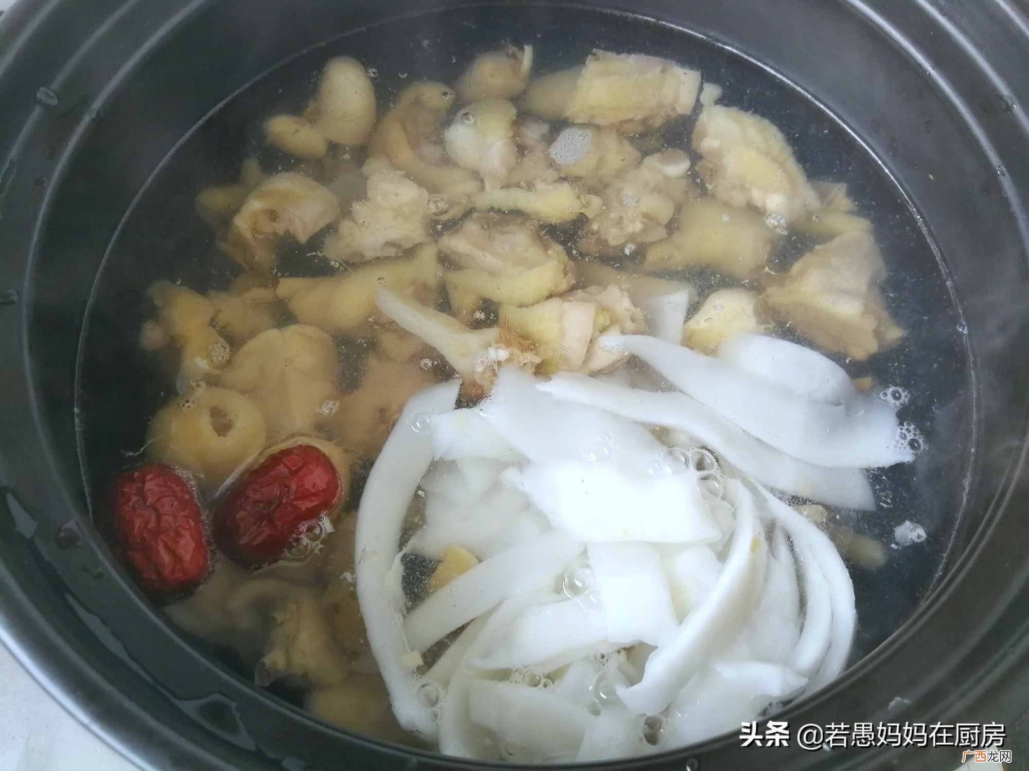 正宗海南椰子鸡的做法 椰子鸡的做法步骤