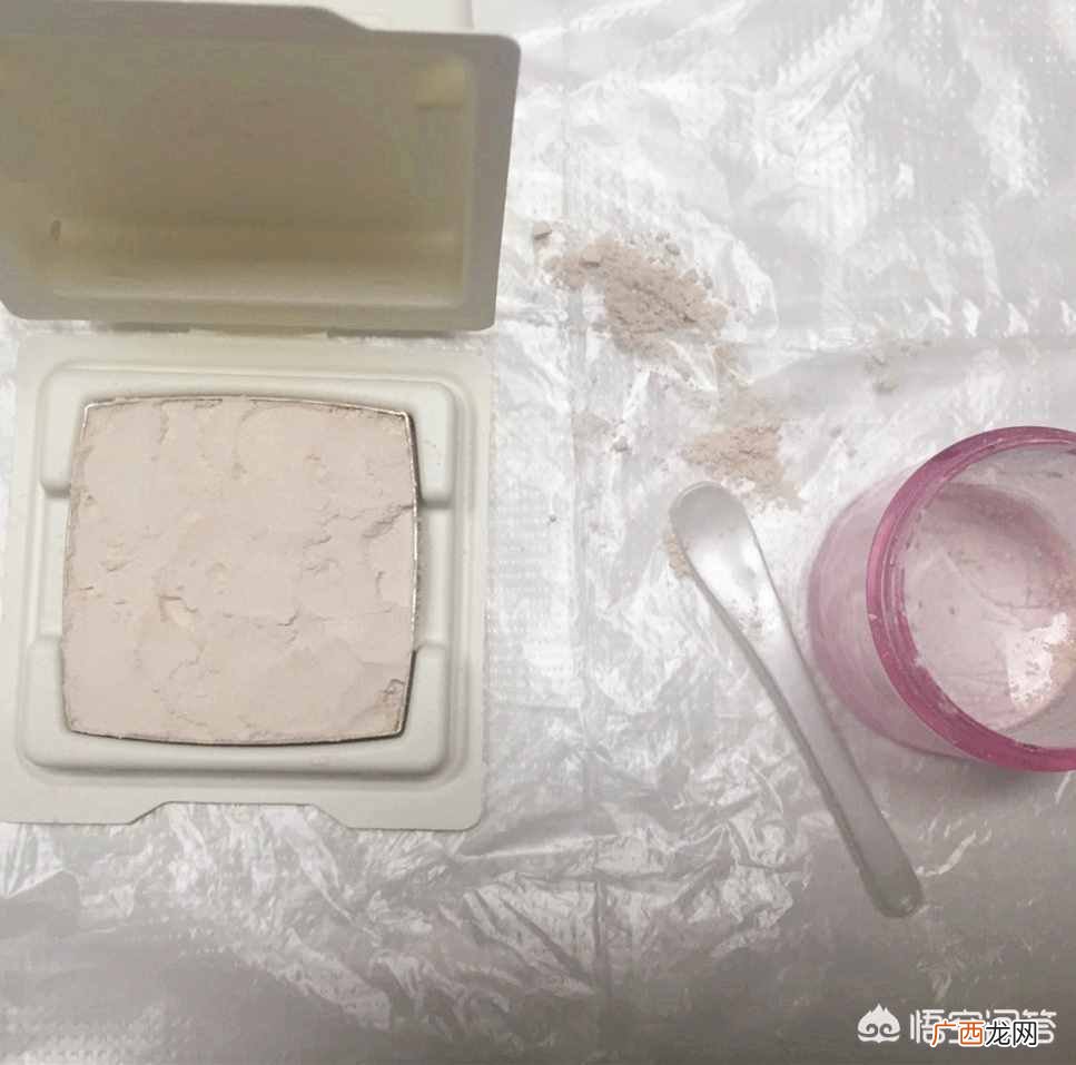教你一招让碎粉饼恢复如初 粉饼碎了怎么复原