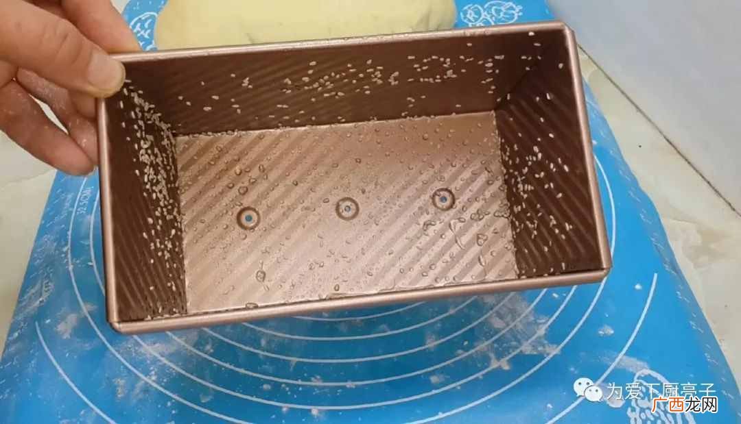 初学者用烤箱做面包 烤箱烤面包的做法家常做法