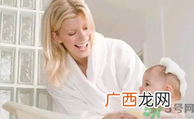 秋天宝宝需要每天洗澡吗？秋天宝宝多久洗一次澡？
