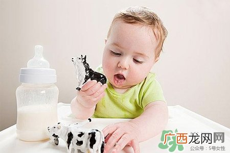冬天宝宝吃水果太凉怎么办？寒冷冬季宝宝如何吃水果？