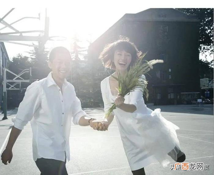 袁泉夏雨新年秀恩爱 夏雨袁泉结婚照