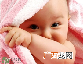 夏季宝宝长痱子怎么办？怎么预防宝宝长痱子？