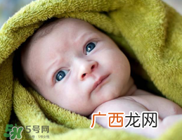 婴儿吃药呛到了怎么办？怎么喂药才不会呛到宝宝？