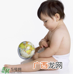 宝宝坐不稳的原因宝宝为什么会坐不稳呢？