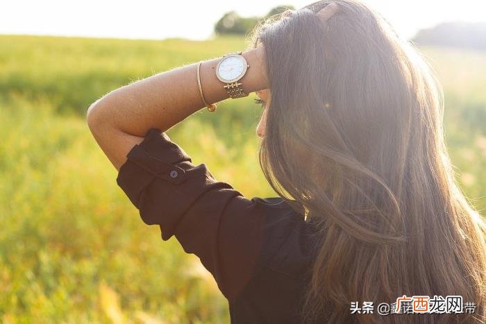 女人手表应该戴在哪只手比较好 手表戴哪只手
