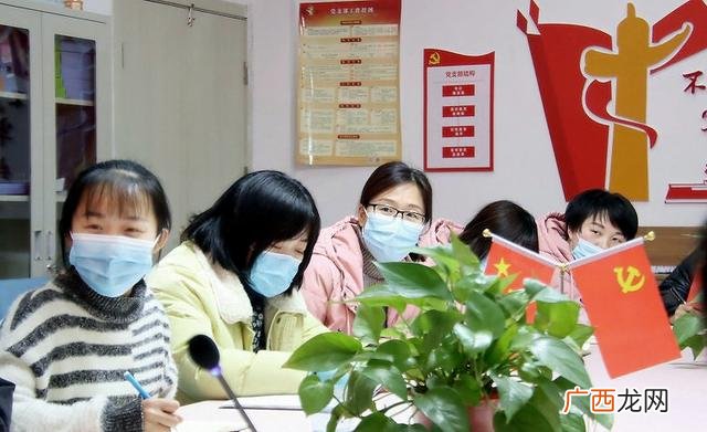 未来最挣钱的15个工作 现在女生做什么职业会比较前景