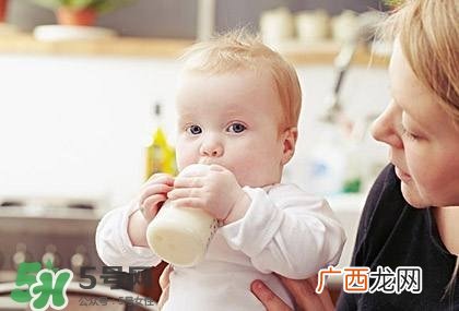 二段奶粉吃到几个月二段奶粉几个月开始吃