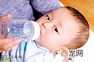 宝宝喝水老是呛到怎么办宝宝喝水呛到了怎么办