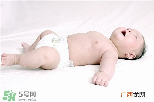 宝宝半夜哭怎么办宝宝半夜哭闹的原因