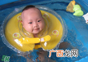 宝宝游泳多长时间合适？宝宝一次游泳游多久好？