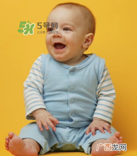 6个月宝宝不能喝水吗？宝宝多大可以喝水呢？