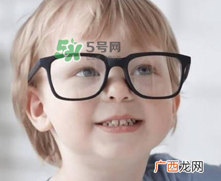宝宝看电视对眼睛有影响吗？宝宝看电视会近视眼吗？
