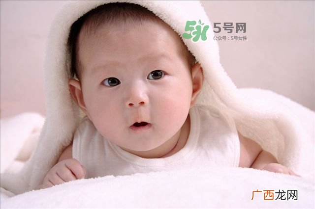3个月宝宝每天睡觉十多个小时正常吗