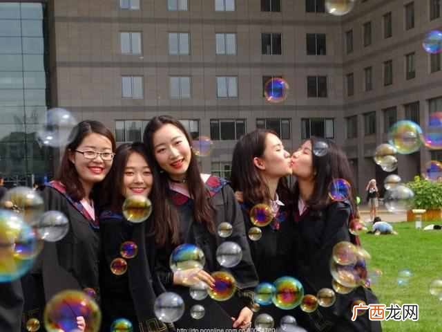 上大学挂科有什么后果(大学里一旦挂科,这4个