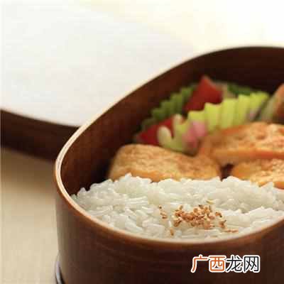 早餐吃什么能减肥最快（这3种配着吃1个月能瘦下