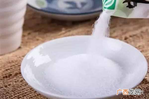 请问在家里如何制生理盐水（生活小窍门盐水的