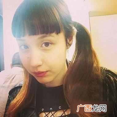 女学生娃娃脸什么发型好看（赵丽颖新造型灵动