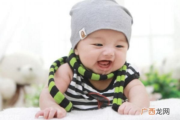 婴儿的脸能捏吗捏婴儿脸的害处