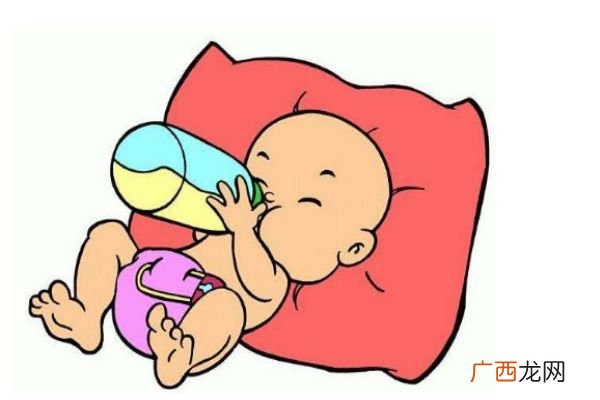 婴儿喝奶粉需要喝水吗婴儿每天喝多少水合适