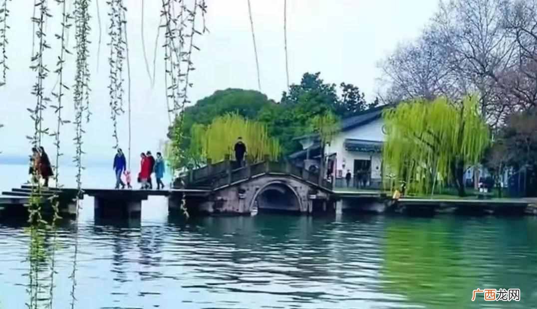 关于春天的短诗歌 春天的诗有哪些现代诗
