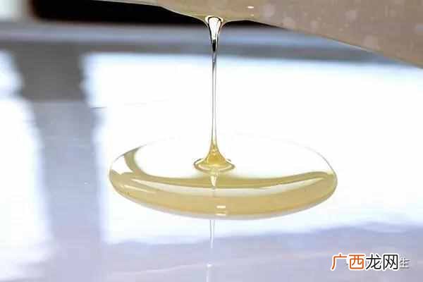 柠檬泡蜂蜜有什么功效与作用（浅析各种蜂蜜的
