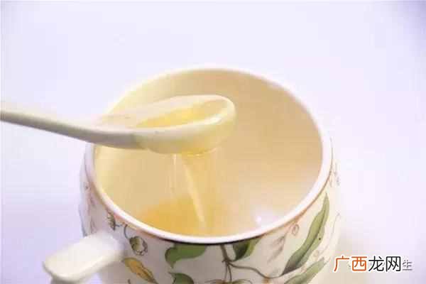 柠檬泡蜂蜜有什么功效与作用（浅析各种蜂蜜的