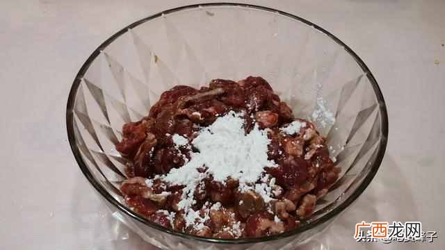 饭店用的生粉是什么粉（厨师长为你讲解生粉到