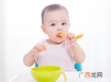 宝宝亚麻籽油多少钱一瓶婴儿几个月吃亚麻籽油