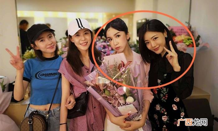 邓家佳和娄艺潇关系有多好 娄艺潇邓家佳