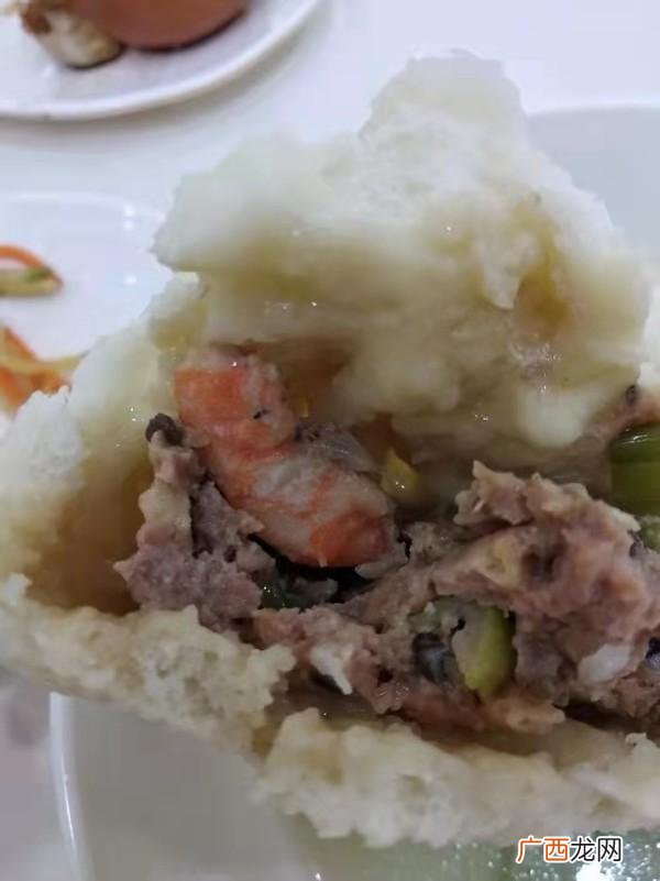 早餐店一年能赚10万么 想开个小吃店做什么好