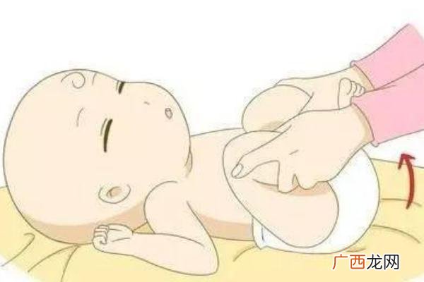婴儿肠胀气症状婴儿肠胀气的排气治疗方法