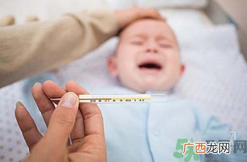 宝宝吃了退烧药出汗是怎么回事？宝宝吃了退烧药出汗怎么办？