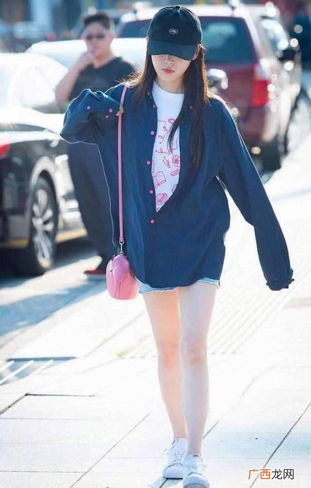 女生夏季应该搭配什么颜色的包(6种搭配带你玩