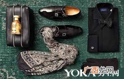 正装皱了水洗能变平吗 西服怎么洗不会皱