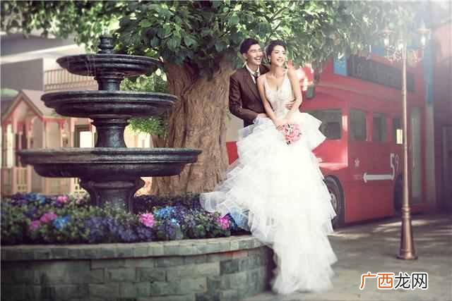 结婚纪念日怎么过才有意义（浪漫的结婚纪念日