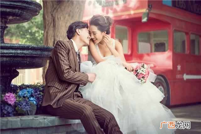 结婚纪念日怎么过才有意义（浪漫的结婚纪念日