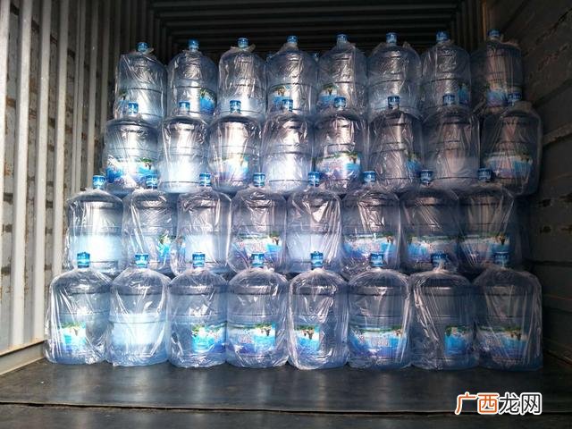 我想做矿泉水代理,矿泉水市级代理加盟费要多少