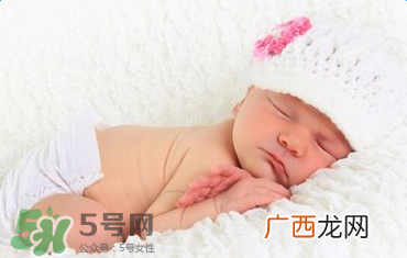 宝宝护臀膏用到多大？宝宝护臀膏多大开始用？