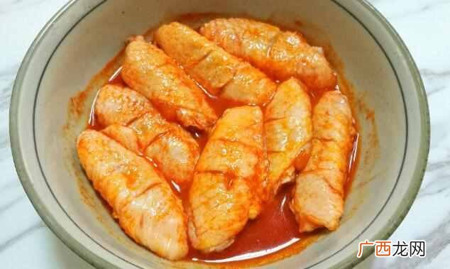最简单鸡翅腌制方法 烤鸡翅怎么腌制