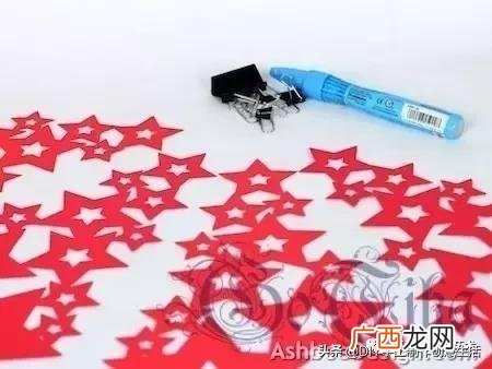 在家里各种地方做,家庭做手工