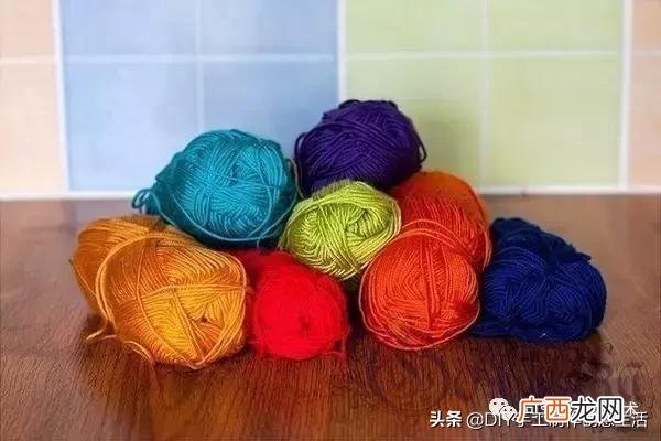 在家里各种地方做,家庭做手工