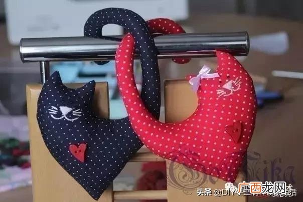在家里各种地方做,家庭做手工