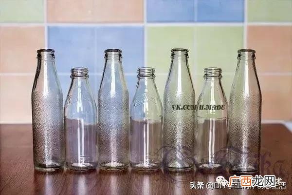 在家里各种地方做,家庭做手工