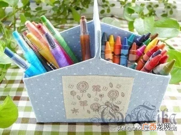 在家里各种地方做,家庭做手工